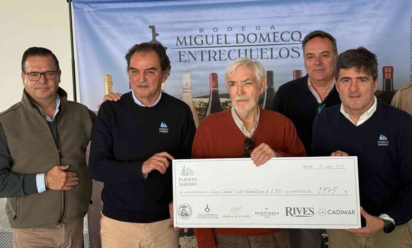 Donación solidaria de Puerto Sherry al Instituto Charbel por el Ictus Infantil
