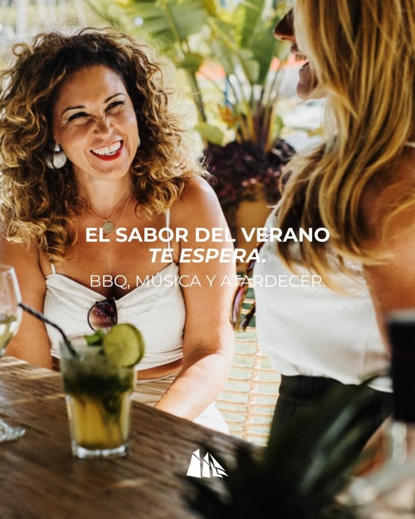 El mejor ambiente para copas en El Puerto de Santa María está en nuestra terraza de verano en Puerto Sherry.